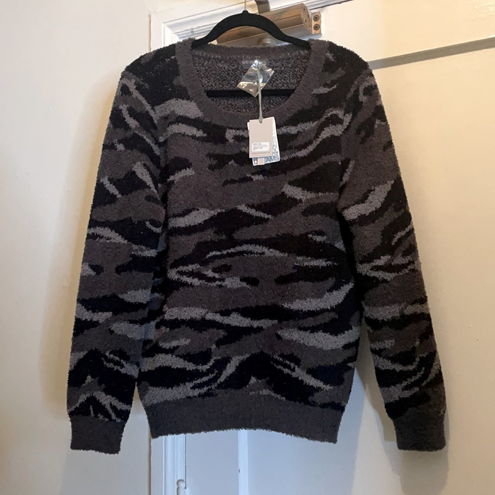 Barefoot dreams cozy camo sweater never worn new with tags
